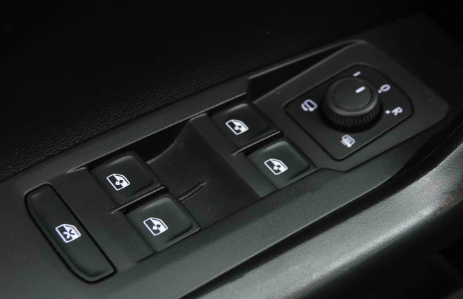 VOLKSWAGEN_VOLKSWAGEN_T_CROSS_2653627_19.jpg VOLKSWAGEN_VOLKSWAGEN_T_CROSS_2653627_19.jpg