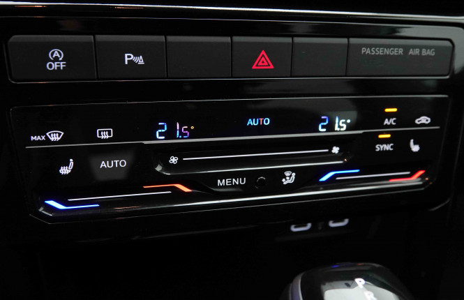 VOLKSWAGEN_VOLKSWAGEN_T_CROSS_2653629_13.jpg