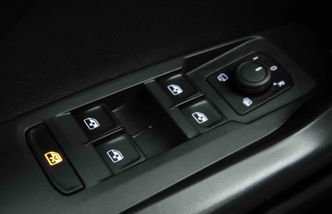 VOLKSWAGEN_VOLKSWAGEN_T_CROSS_2653631_19.jpg VOLKSWAGEN_VOLKSWAGEN_T_CROSS_2653631_19.jpg