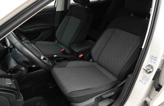 VOLKSWAGEN_VOLKSWAGEN_T_CROSS_2653631_6.jpg VOLKSWAGEN_VOLKSWAGEN_T_CROSS_2653631_6.jpg