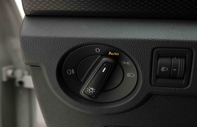 VOLKSWAGEN_VOLKSWAGEN_T_CROSS_2653687_16.jpg