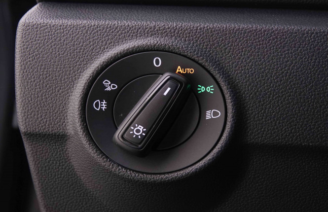VOLKSWAGEN_VOLKSWAGEN_T_ROC_2547871_8.jpg