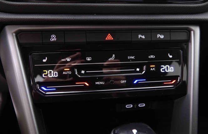 VOLKSWAGEN_VOLKSWAGEN_T_ROC_2548319_15.jpg