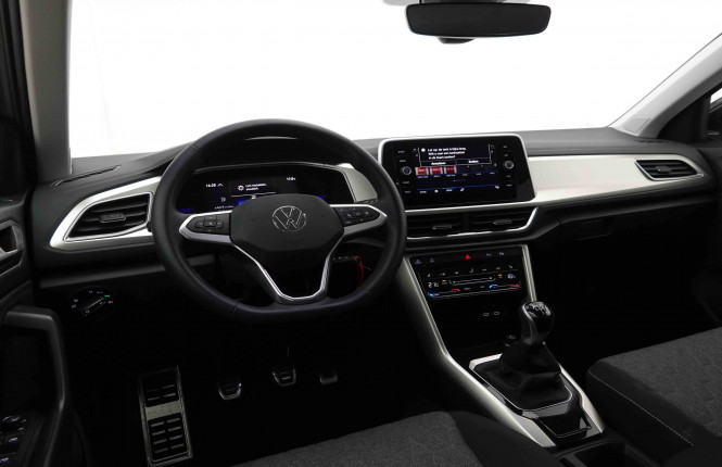 VOLKSWAGEN_VOLKSWAGEN_T_ROC_2550492_7.jpg