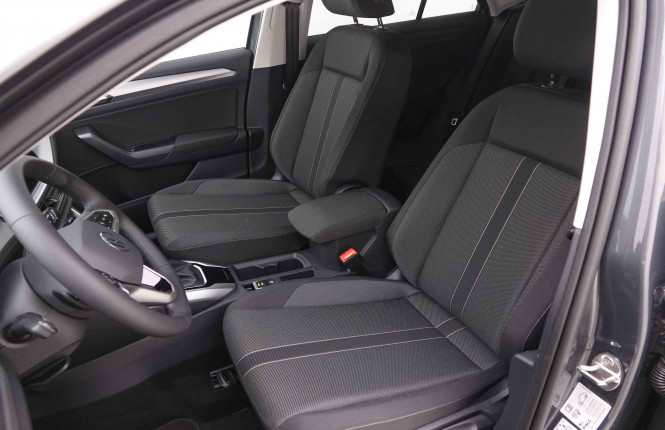 VOLKSWAGEN_VOLKSWAGEN_T_ROC_2550716_32.jpg VOLKSWAGEN_VOLKSWAGEN_T_ROC_2550716_32.jpg