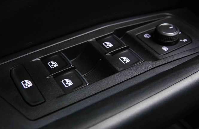 VOLKSWAGEN_VOLKSWAGEN_T_ROC_2551454_21.jpg VOLKSWAGEN_VOLKSWAGEN_T_ROC_2551454_21.jpg