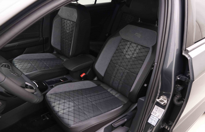 VOLKSWAGEN_VOLKSWAGEN_T_ROC_2551455_6.jpg VOLKSWAGEN_VOLKSWAGEN_T_ROC_2551455_6.jpg