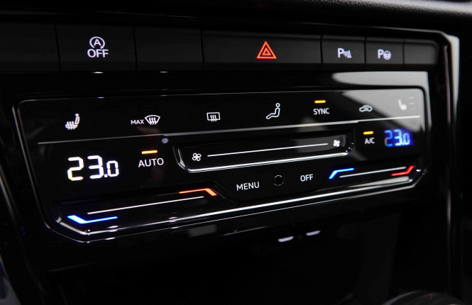 VOLKSWAGEN_VOLKSWAGEN_T_ROC_2551467_14.jpg VOLKSWAGEN_VOLKSWAGEN_T_ROC_2551467_14.jpg