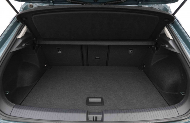 VOLKSWAGEN_VOLKSWAGEN_T_ROC_2653070_5.jpg VOLKSWAGEN_VOLKSWAGEN_T_ROC_2653070_5.jpg