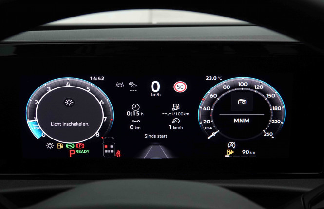 VOLKSWAGEN_VOLKSWAGEN_T_ROC_2653440_14.jpg