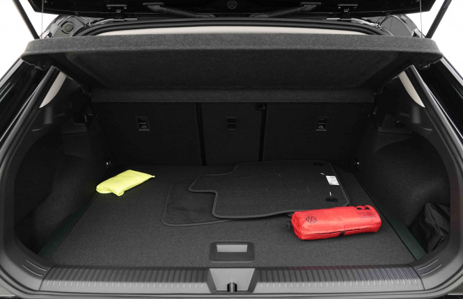VOLKSWAGEN_VOLKSWAGEN_T_ROC_2653440_5.jpg