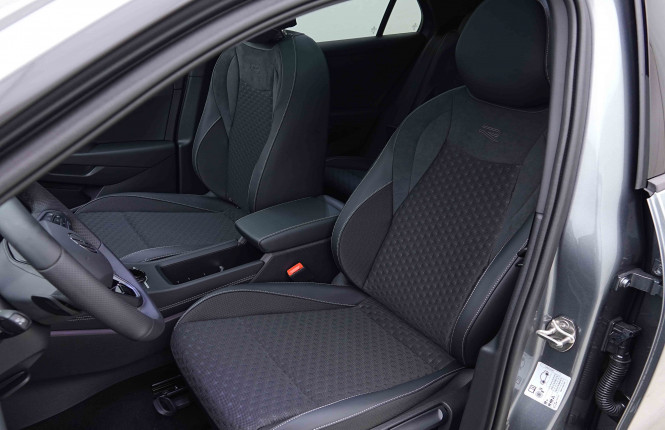 VOLKSWAGEN_VOLKSWAGEN_T_ROC_2655499_7.jpg VOLKSWAGEN_VOLKSWAGEN_T_ROC_2655499_7.jpg