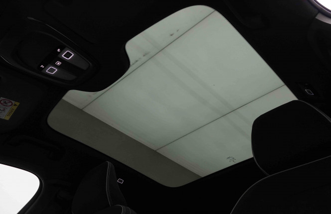 VOLVO_VOLVO_C40_2549591_9.jpg