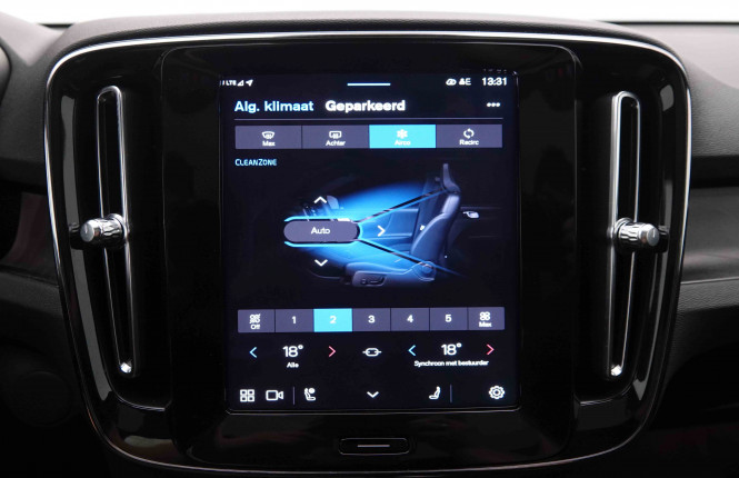 VOLVO_VOLVO_C40_2549915_12.jpg