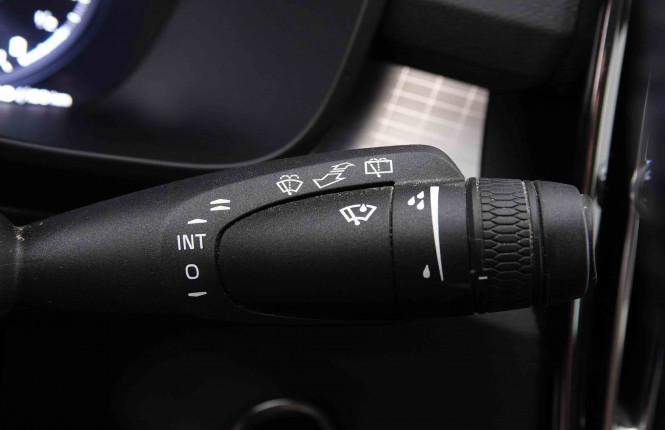 VOLVO_VOLVO_XC40_2548187_17.jpg
