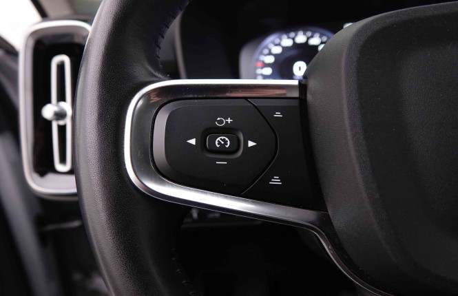 VOLVO_VOLVO_XC40_2548187_18.jpg
