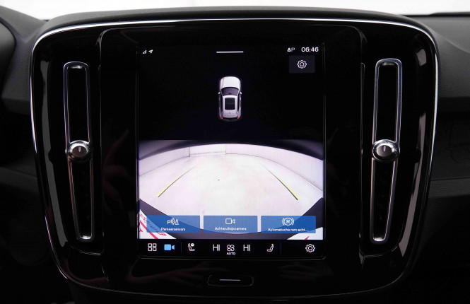 VOLVO_VOLVO_XC40_2548691_11.jpg