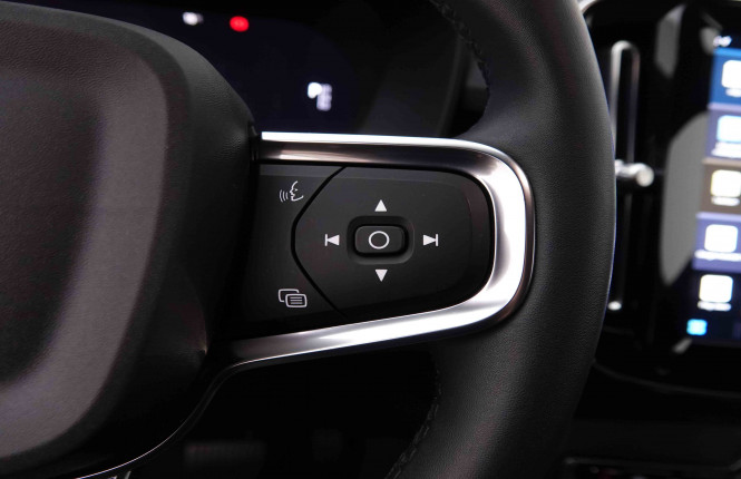 VOLVO_VOLVO_XC40_2548691_19.jpg