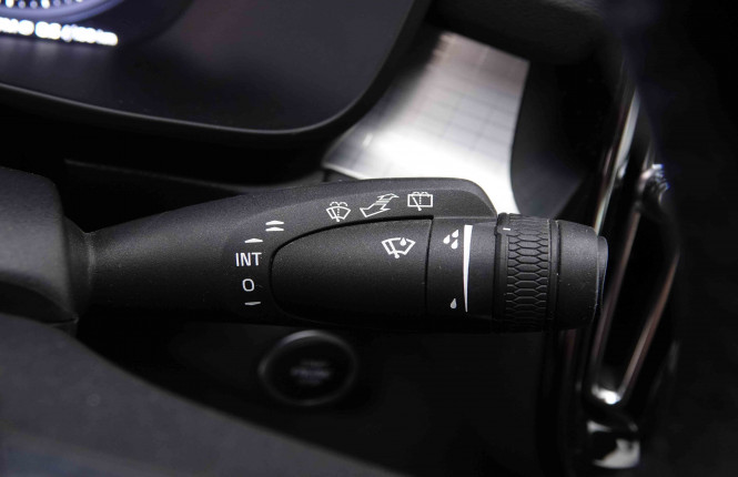 VOLVO_VOLVO_XC40_2548720_17.jpg