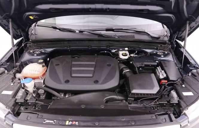 VOLVO_VOLVO_XC40_2548720_22.jpg