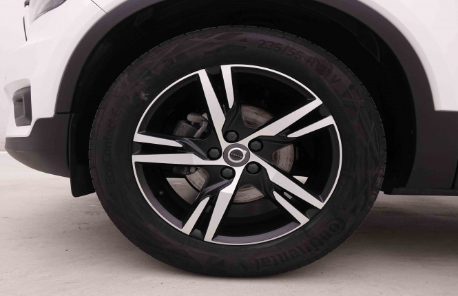 VOLVO_VOLVO_XC40_2549323_22.jpg