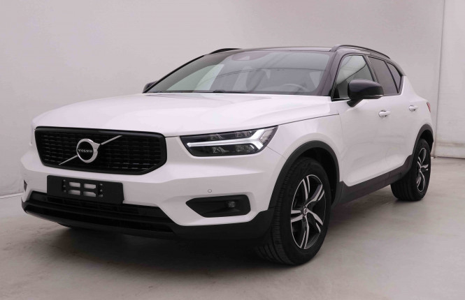 VOLVO_VOLVO_XC40_2549323_24.jpg