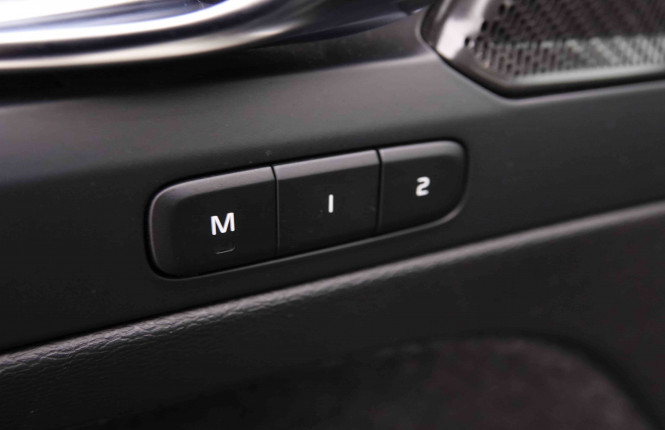 VOLVO_VOLVO_XC40_2549537_21.jpg