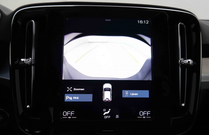 VOLVO_VOLVO_XC40_2549599_12.jpg