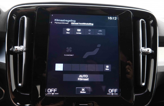 VOLVO_VOLVO_XC40_2549599_13.jpg