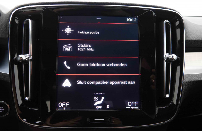 VOLVO_VOLVO_XC40_2549599_15.jpg