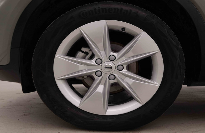 VOLVO_VOLVO_XC40_2549599_23.jpg