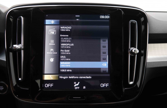 VOLVO_VOLVO_XC40_2549602_11.jpg