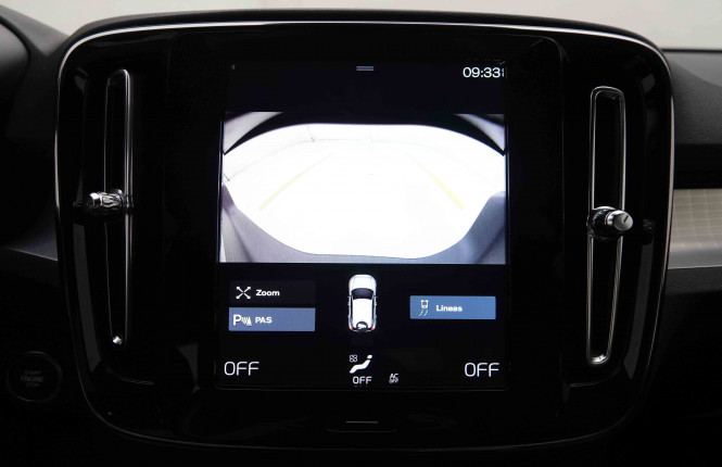 VOLVO_VOLVO_XC40_2549602_12.jpg