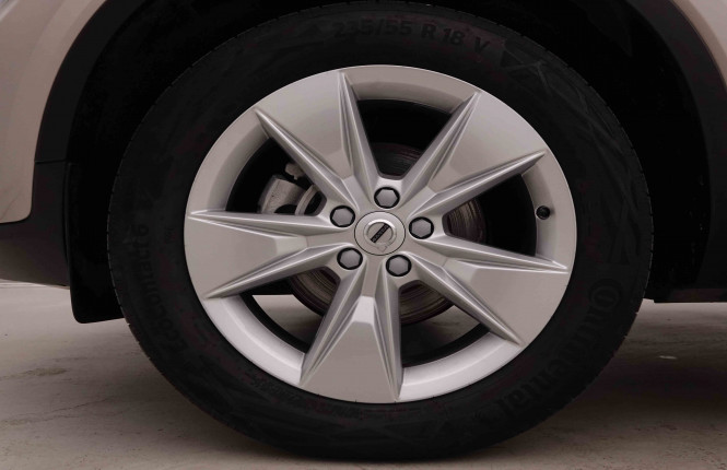 VOLVO_VOLVO_XC40_2549603_23.jpg