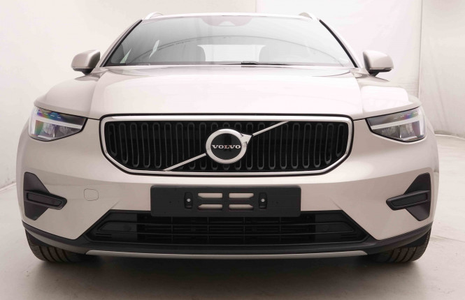 VOLVO_VOLVO_XC40_2549603_27.jpg