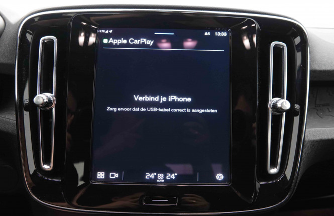 VOLVO_VOLVO_XC40_2549713_13.jpg