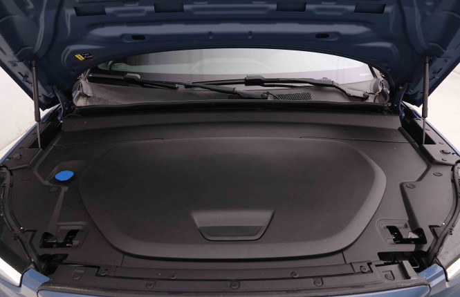 VOLVO_VOLVO_XC40_2549713_23.jpg