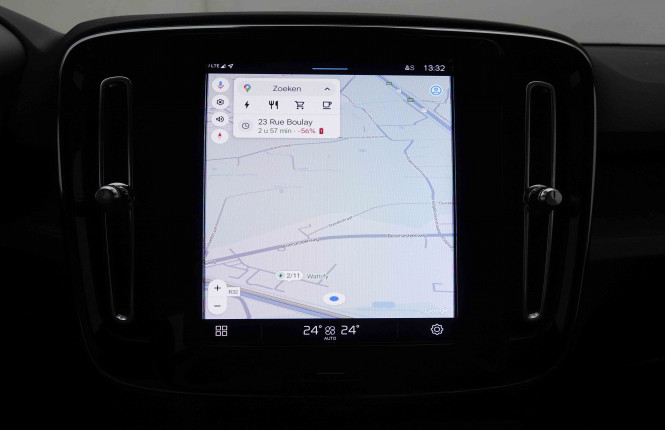 VOLVO_VOLVO_XC40_2549713_9.jpg