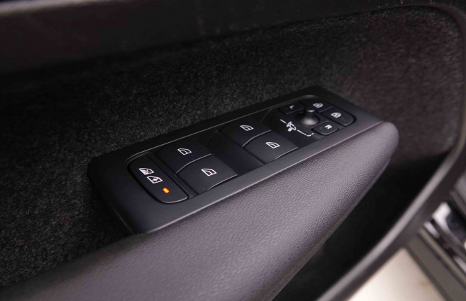 VOLVO_VOLVO_XC40_2550764_19.jpg VOLVO_VOLVO_XC40_2550764_19.jpg