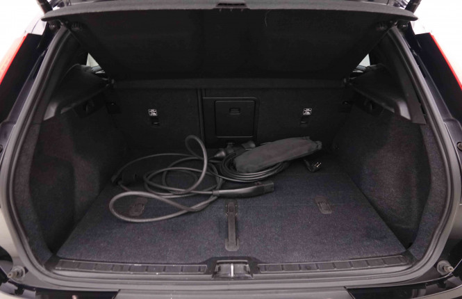 VOLVO_VOLVO_XC40_2550764_5.jpg VOLVO_VOLVO_XC40_2550764_5.jpg