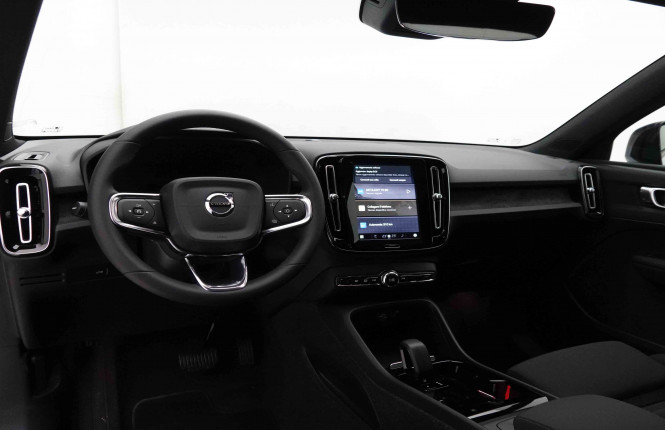 VOLVO_VOLVO_XC40_2653029_8.jpg VOLVO_VOLVO_XC40_2653029_8.jpg