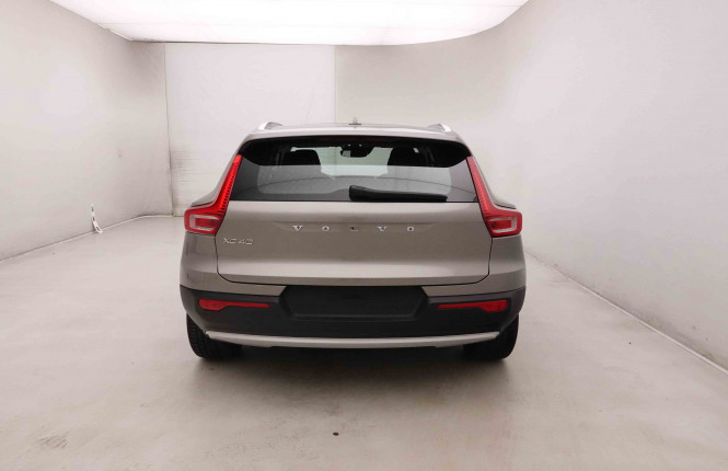 VOLVO_VOLVO_XC40_2653081_30.jpg