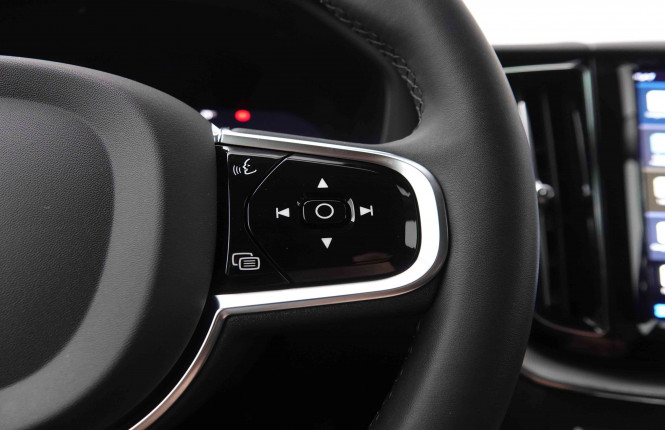VOLVO_VOLVO_XC60_2549179_21.jpg