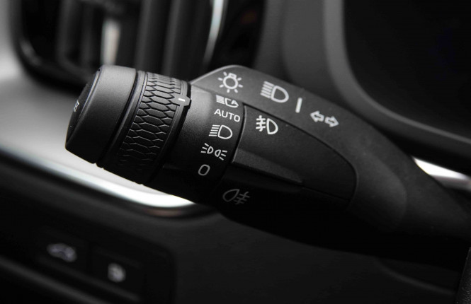 VOLVO_VOLVO_XC60_2549834_19.jpg
