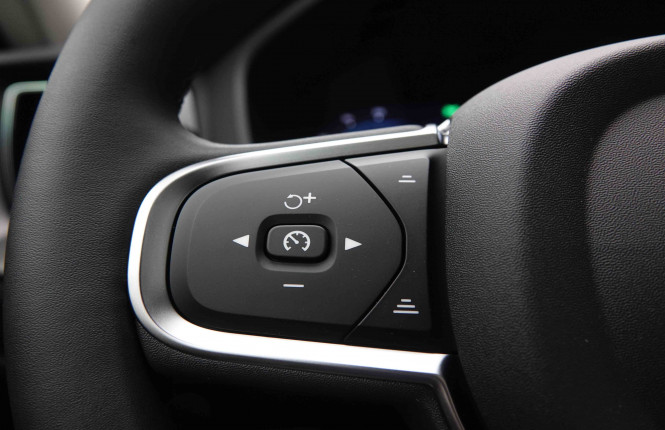 VOLVO_VOLVO_XC60_2549834_21.jpg