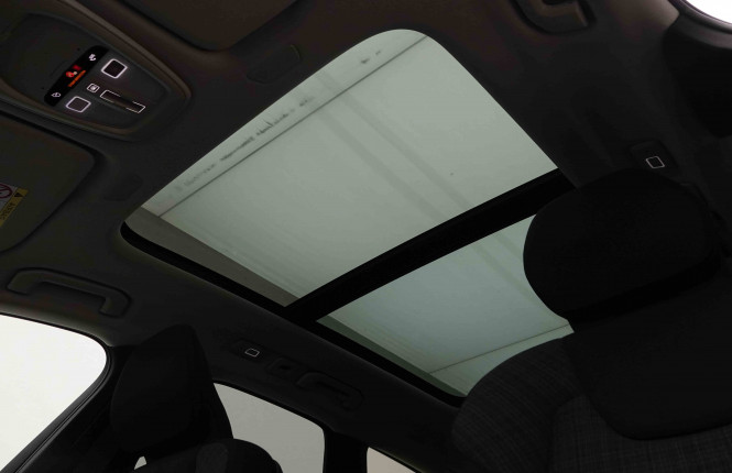 VOLVO_VOLVO_XC60_2549834_9.jpg