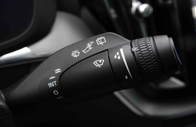 VOLVO_VOLVO_XC60_2550369_21.jpg