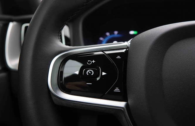 VOLVO_VOLVO_XC60_2550369_22.jpg