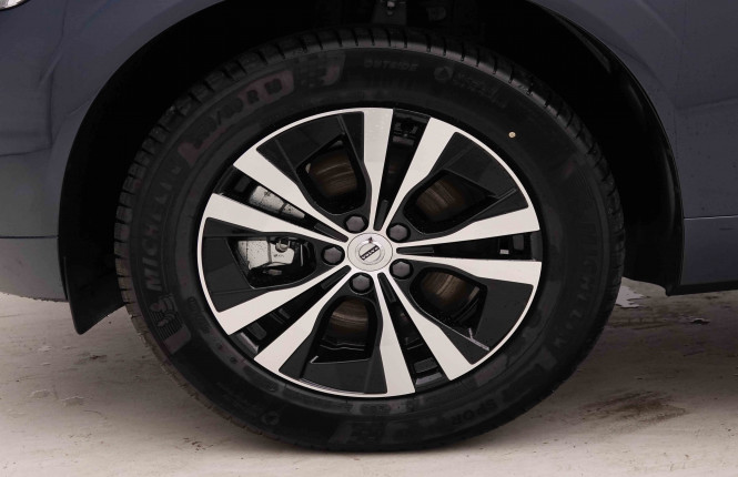VOLVO_VOLVO_XC60_2551248_22.jpg