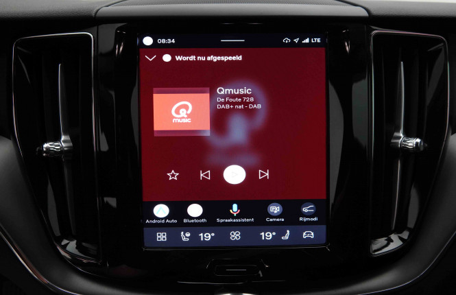 VOLVO_VOLVO_XC60_2654069_11.jpg